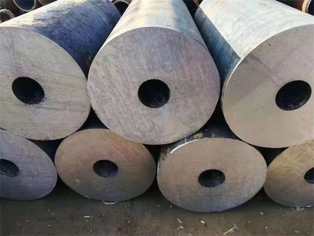 文昌厚壁热轧无缝钢管